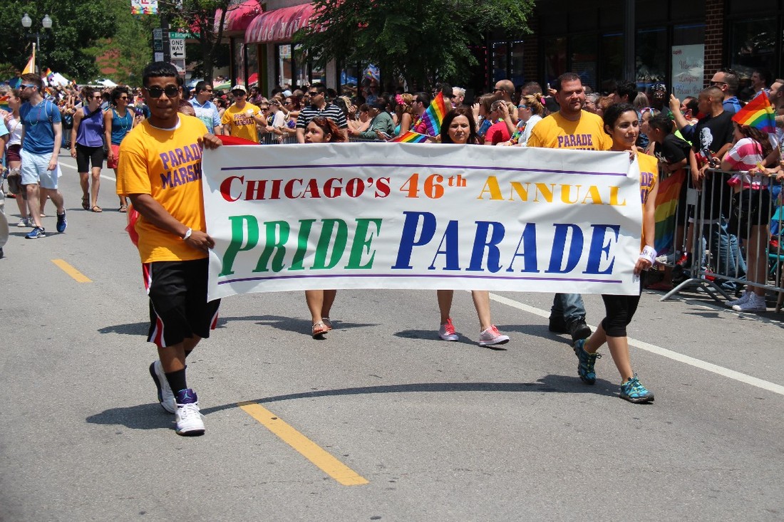 Time lapse shows entire Chicago Pride Parade and after party in minutes